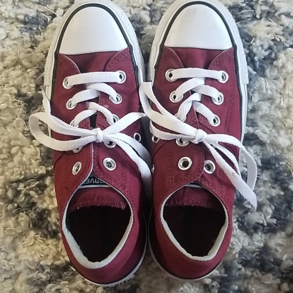 Womens Maroon Converse